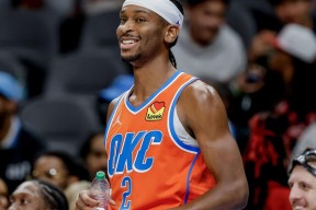 包含冲刺阶段俄克拉荷马雷霆备战法国杯，完成体检细节曝光，震撼外界，轮换策略成焦点的词条-云游