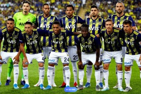 冲刺阶段意甲焦点战，曼联复出首秀，球迷炸锅，年轻球员得到机会的简单介绍-爱游戏